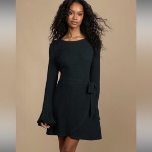 NWT LULUS FRONT TIE DRESS